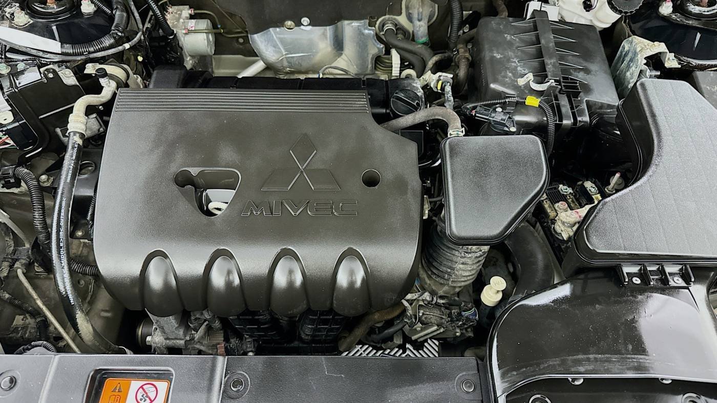 2020 Mitsubishi Outlander ES FWD