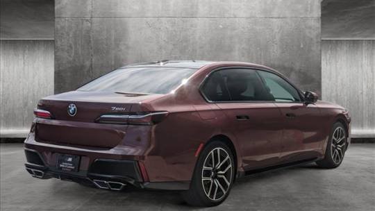 2023 BMW 760i xDrive