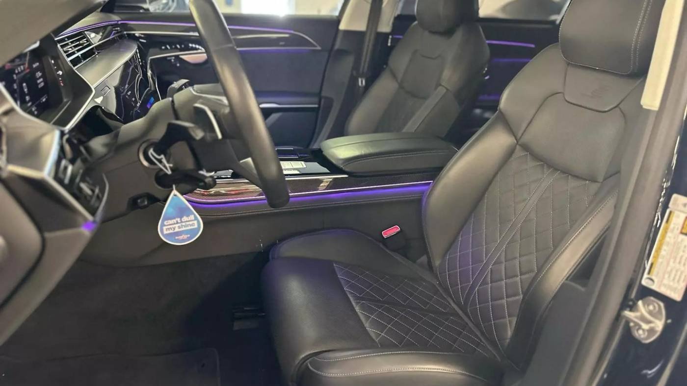 2022 Audi S8 Sedan