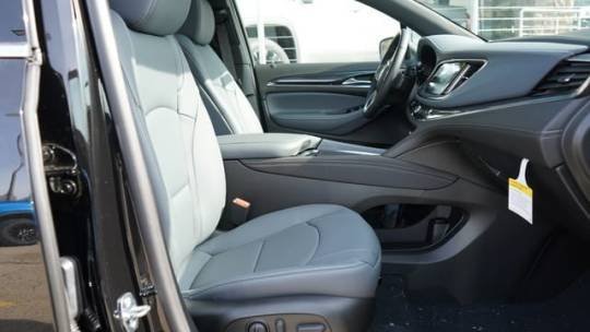 New 2023 Buick Enclave Essence AWD
