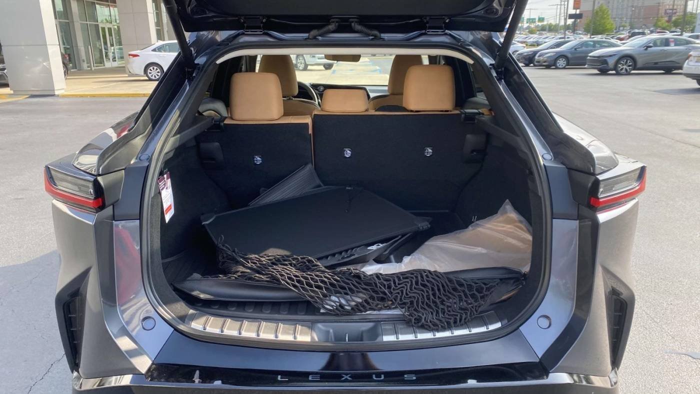 2023 Lexus RZ 450e Premium with 18″ Wheels AWD
