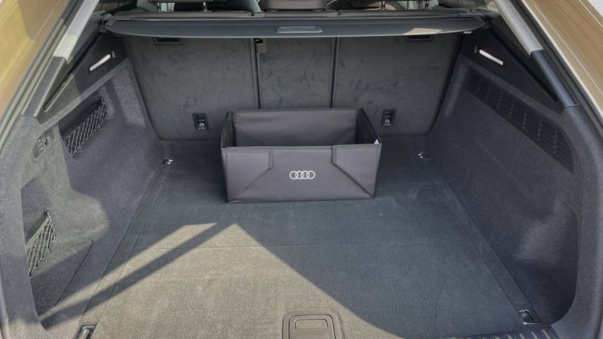 2024 Audi Q8 Prestige