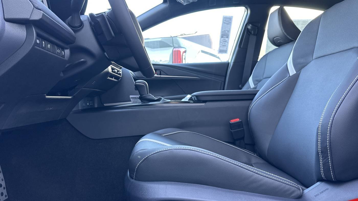 New 2025 Toyota Camry SE FWD