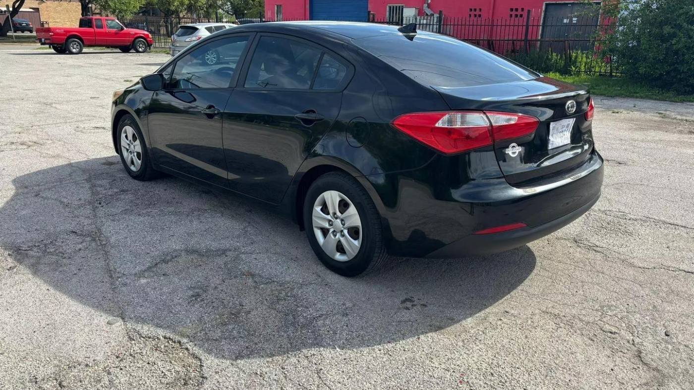 2015 Kia Forte LX Sedan Automatic