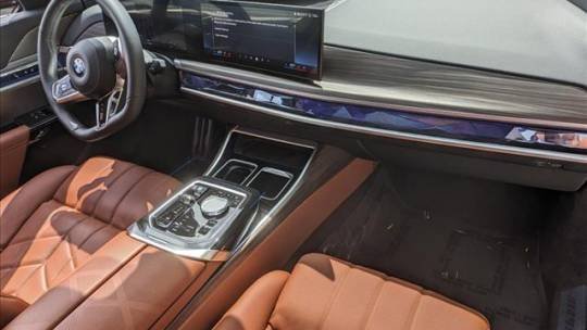 2023 BMW 760i xDrive