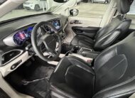 2022 Chrysler Pacifica Touring L FWD
