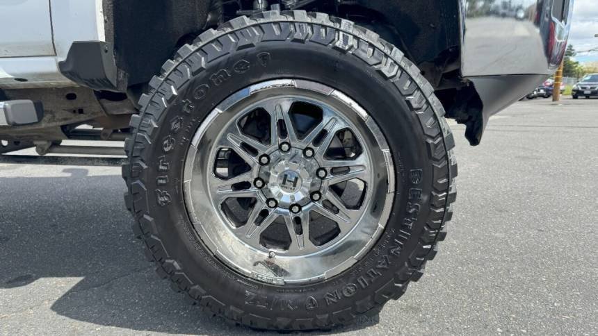 2015 Chevrolet Silverado 2500HD LTZ Crew Cab Standard Box 4WD