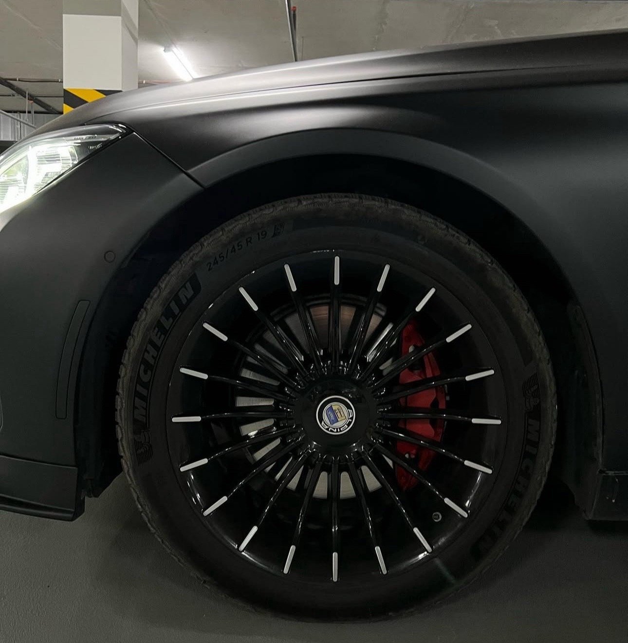 2019 BMW 74OLi ALPINA