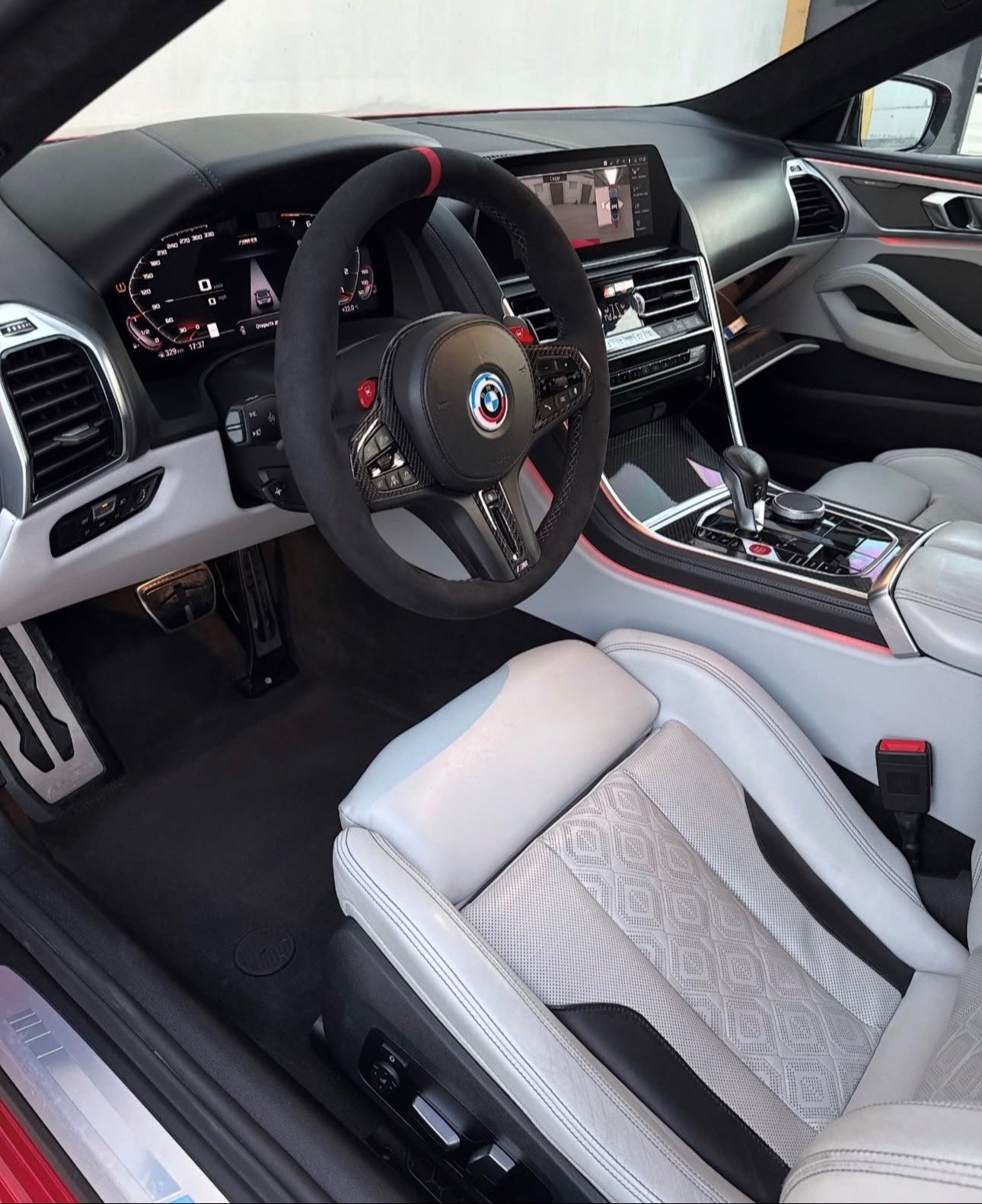 2019 BMW M8