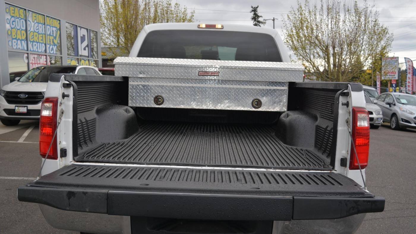 2015 Ford Super Duty F-250 XLT SuperCab 158″ 4WD