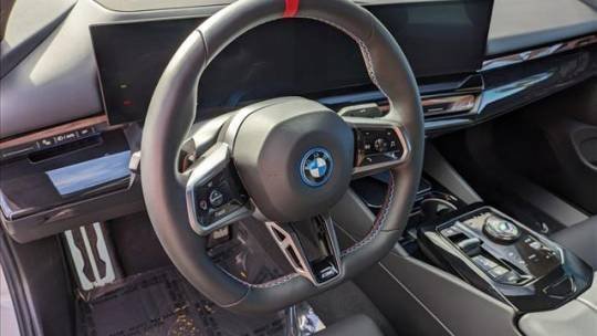 2024 BMW i5 M60