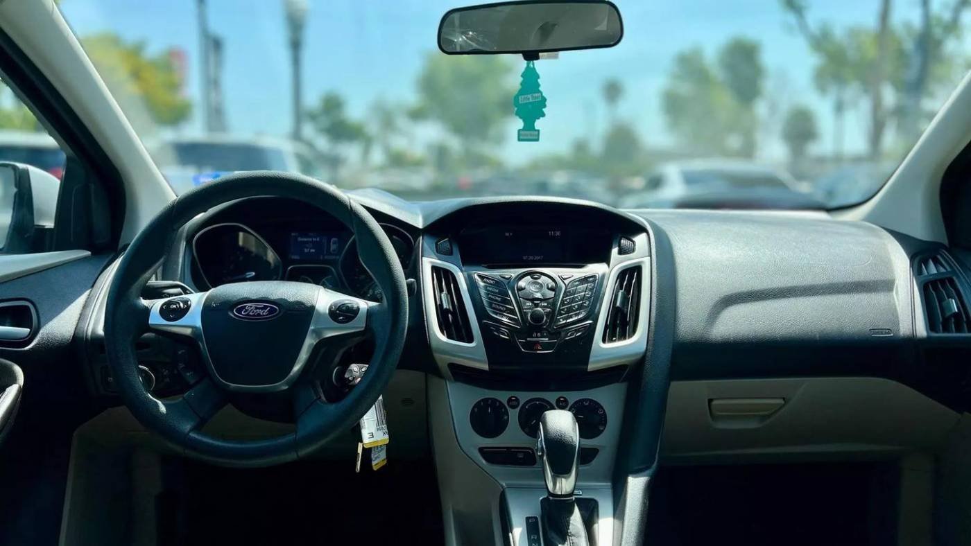 2014 Ford Focus SE Sedan
