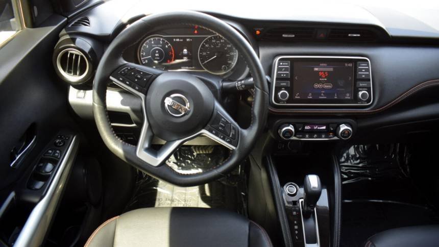2019 Nissan Kicks SR
