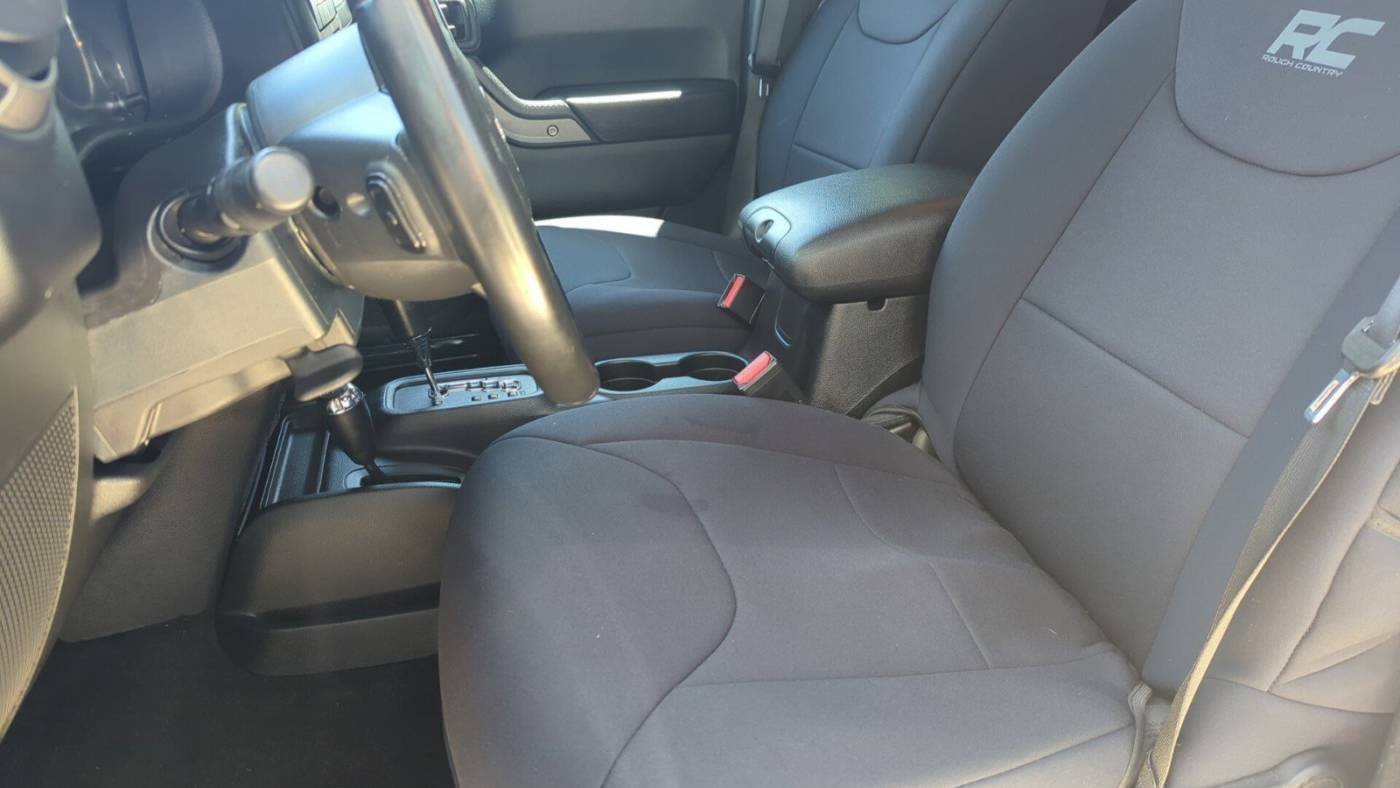 2018 Jeep Wrangler Unlimited Sport S (JK)