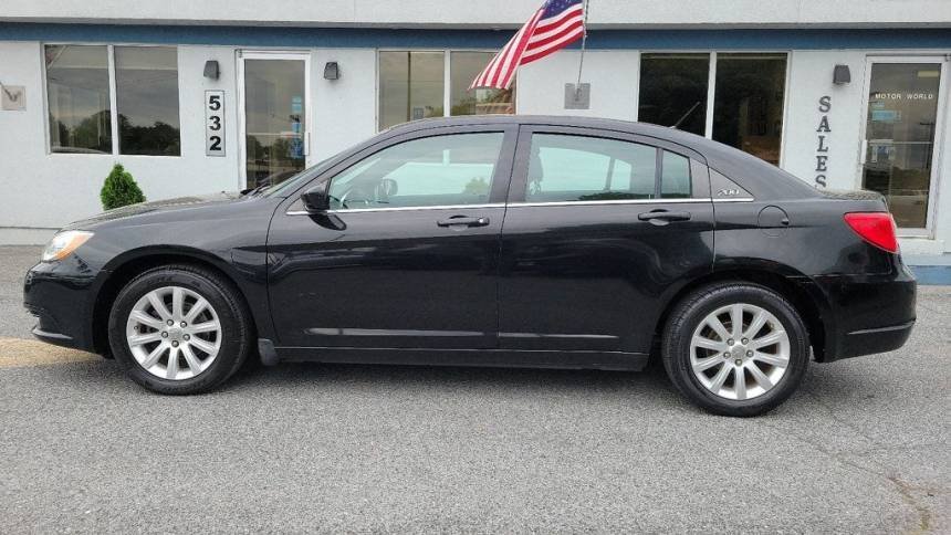 2014 Chrysler 200 Touring Sedan