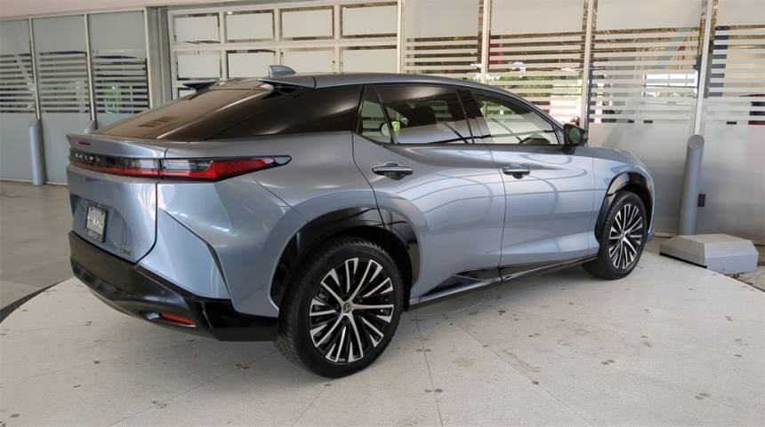 2023 Lexus RZ 450e Luxury AWD