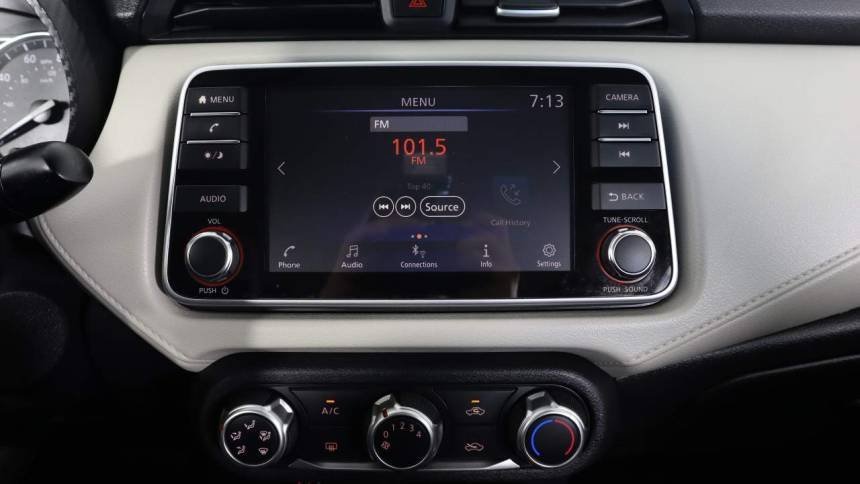2021 Nissan Versa SV CVT