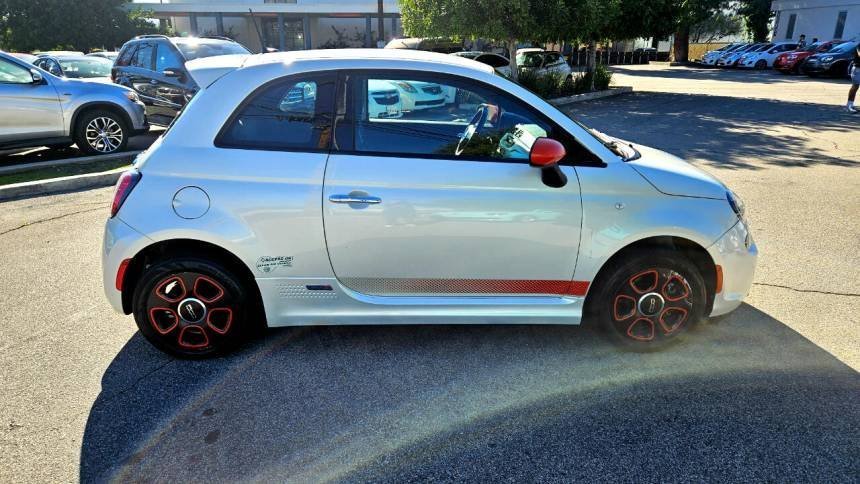 2015 FIAT 500e Hatchback