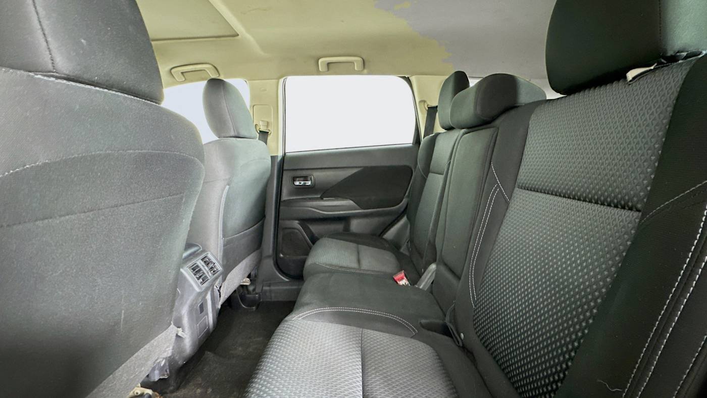 2020 Mitsubishi Outlander ES FWD