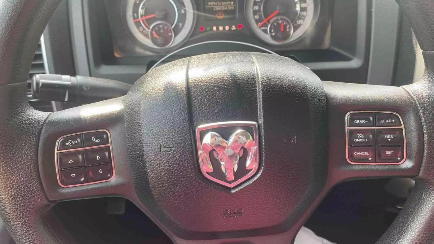 2014 Ram 1500 SLT Quad Cab 6’4″ Box 4WD