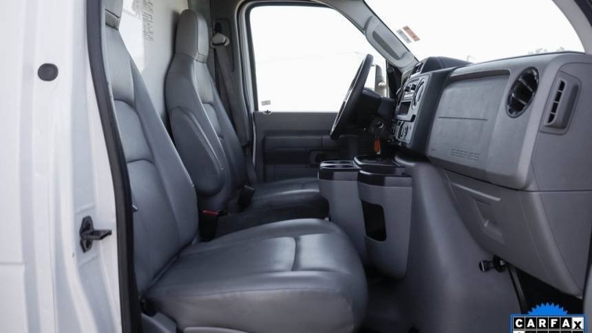2021 Ford E-Series Cutaway E-350 SRW 138″ WB