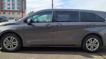 2021 Toyota Sienna XSE 7-Passenger AWD Nat’l