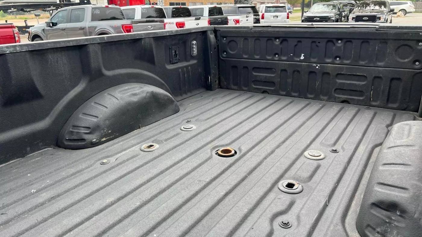 2019 Ford Super Duty F-250 Lariat 4WD Crew Cab 8′ Box