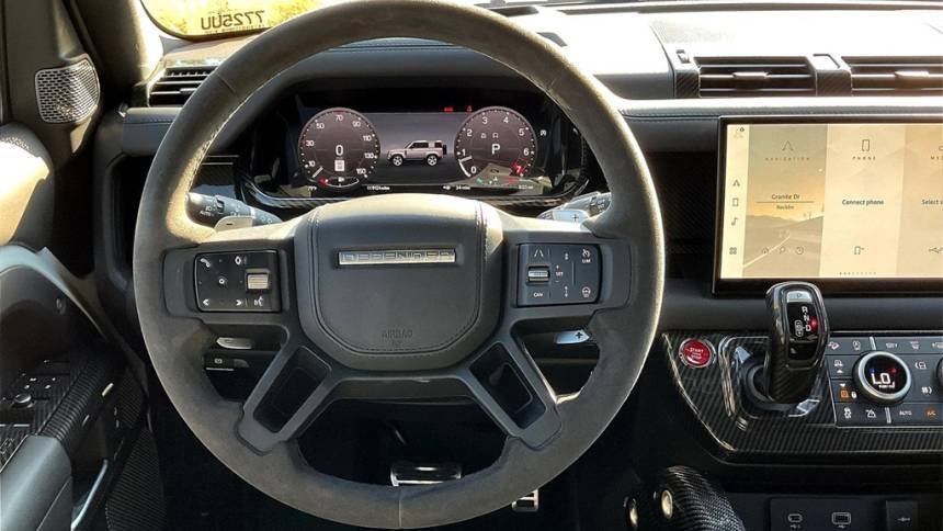 2023 Land Rover Defender 90 V8