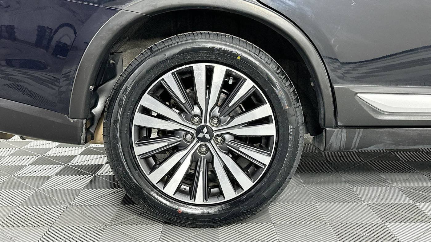 2020 Mitsubishi Outlander ES FWD