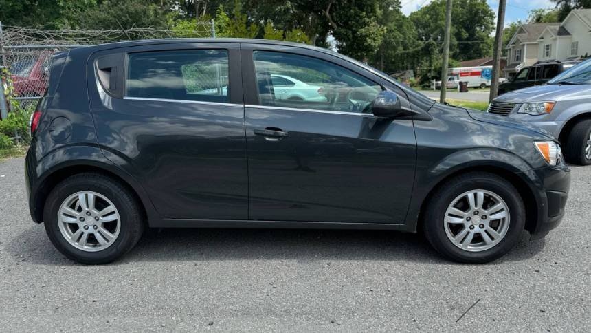 2015 Chevrolet Sonic LT Hatch AT