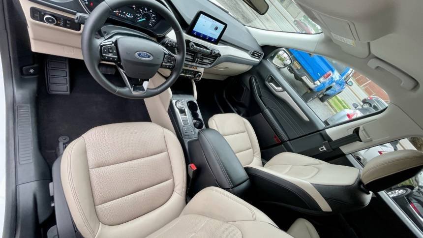 2022 Ford Escape SEL FWD