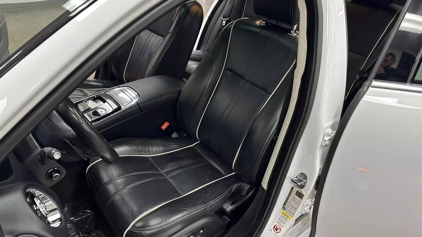 2019 Jaguar XJ R-Sport V6 AWD