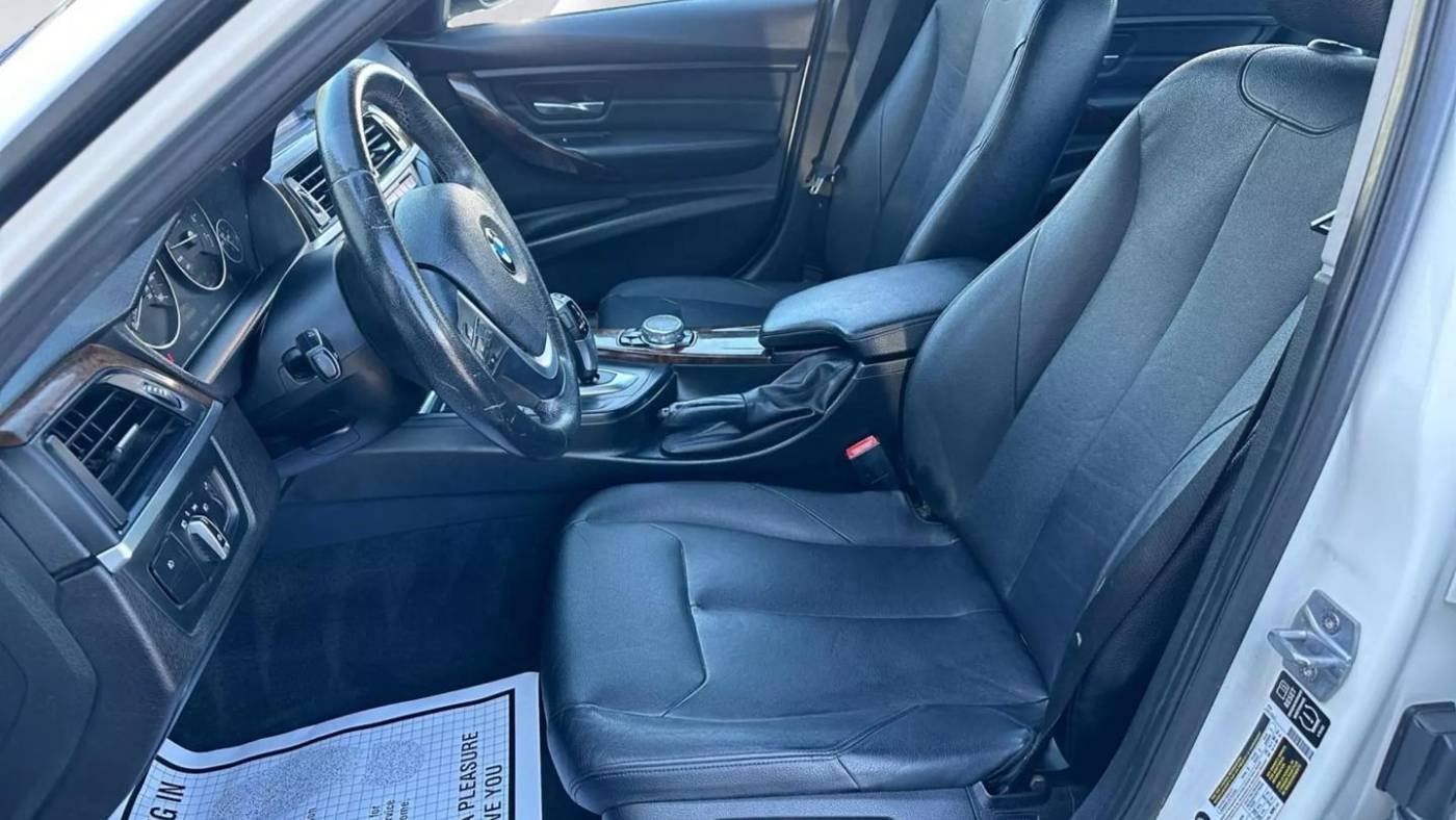 2015 BMW 328i Sedan RWD