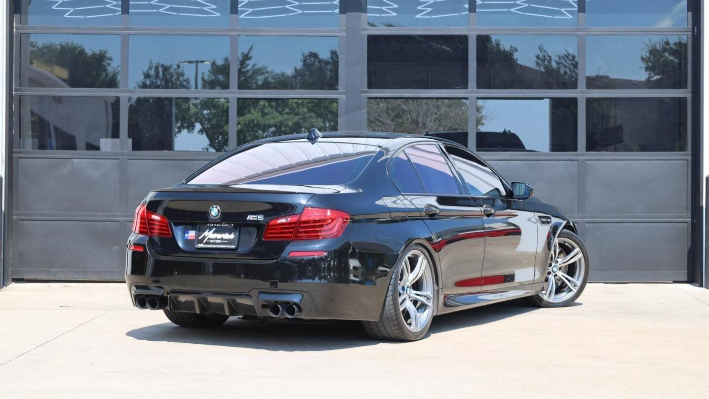 2014 BMW M5 Sedan