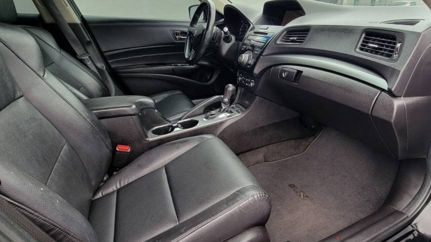 2013 Acura ILX 2.0L Automatic with Technology Package