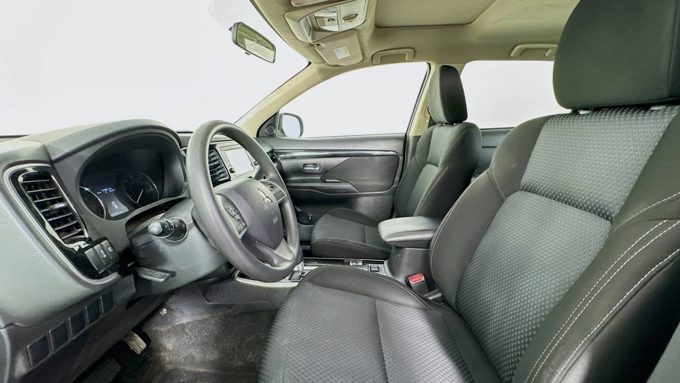 2020 Mitsubishi Outlander ES FWD