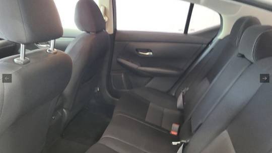 2021 Nissan Sentra SV CVT