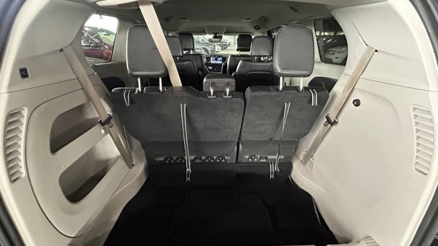 2022 Chrysler Pacifica Touring L FWD