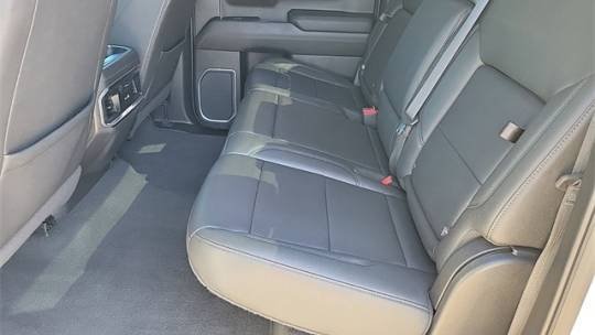 2022 GMC Sierra 1500 SLT Crew Cab Short Bed 4WD