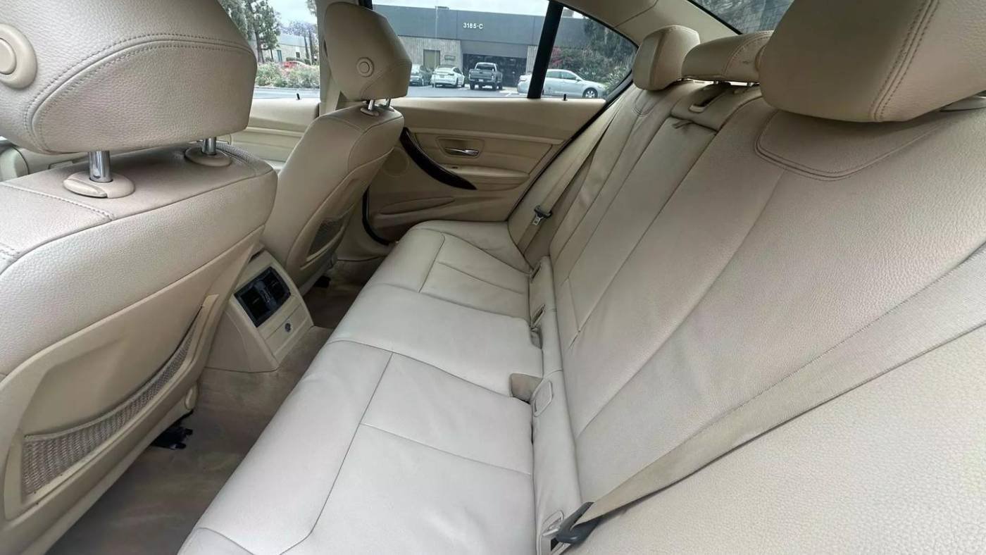 2013 BMW 328i Sedan