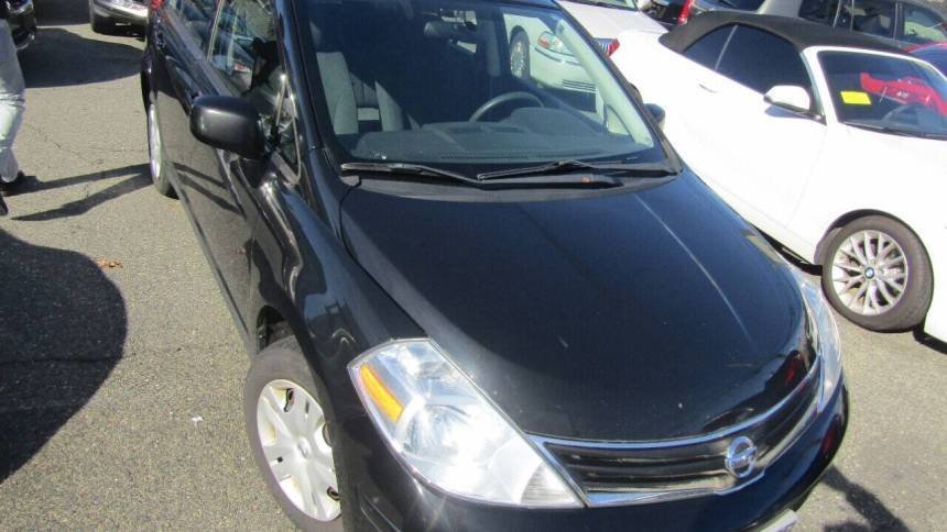 2012 Nissan Versa 1.8 S Hatchback Manual