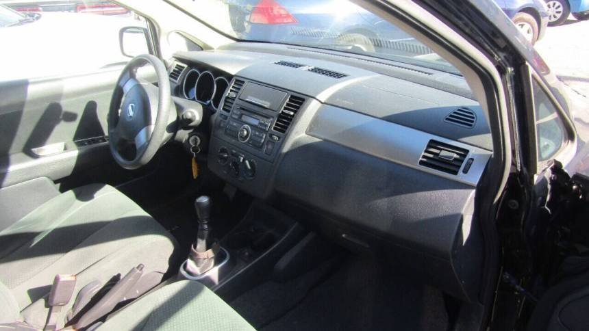 2012 Nissan Versa 1.8 S Hatchback Manual