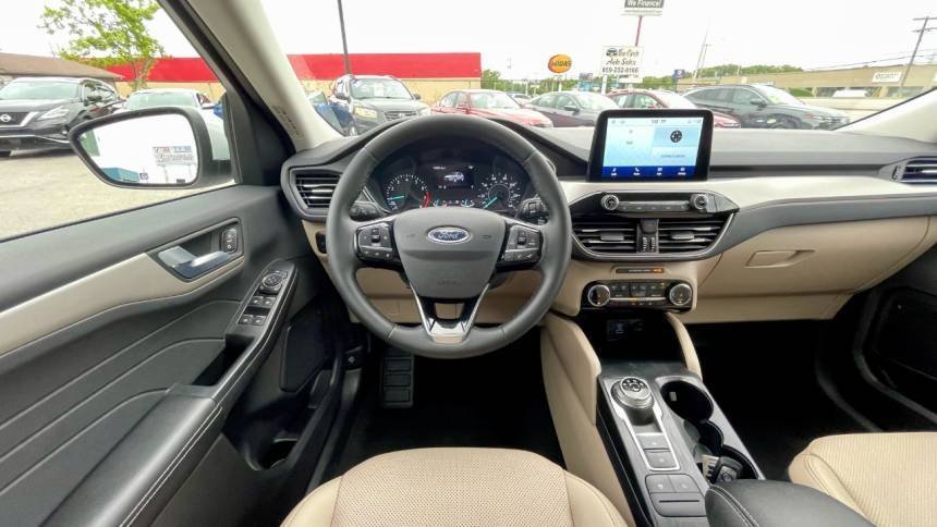 2022 Ford Escape SEL FWD