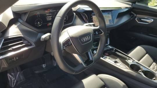 2023 Audi e-tron GT Premium Plus