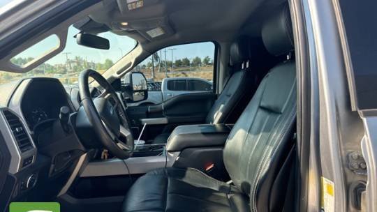 2020 Ford Super Duty F-250 Lariat Crew Cab 6.75′ Box 4WD