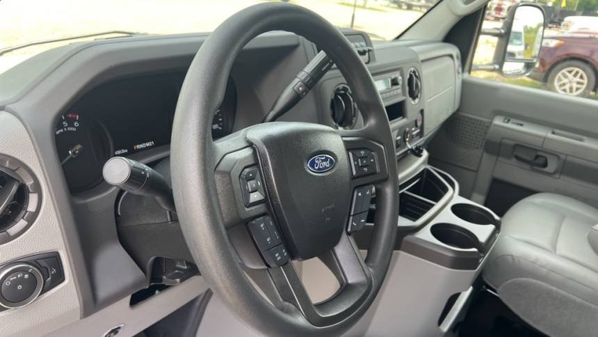 2023 Ford E-Series Cutaway E-350 SRW 138″ WB