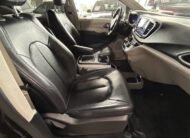 2022 Chrysler Pacifica Touring L FWD