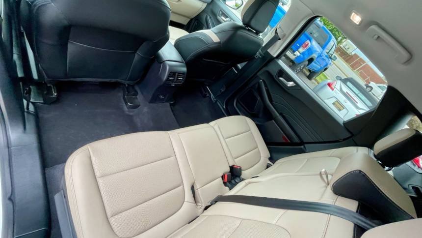 2022 Ford Escape SEL FWD