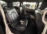2022 Chrysler Pacifica Touring L FWD