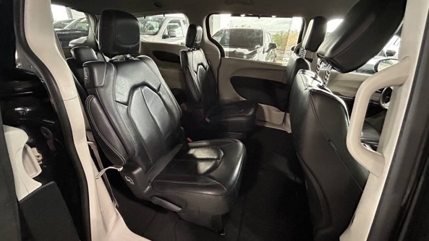 2022 Chrysler Pacifica Touring L FWD